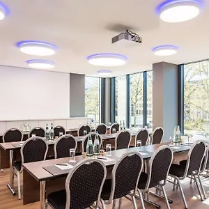 4* מלון Radisson Blu Conference Hotel,